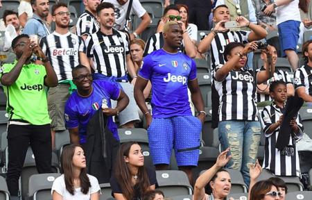 少踢178场比赛！哈兰德曼城进球数超越C罗曼联时期总进球（哈兰德在曼城的进球已超越C罗曼联时期，总共少踢178场）