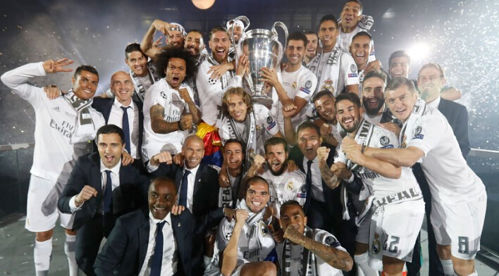 意甲三分制时代罗马第6次前11场24+分，前5次最终均排名前三（意甲三分制以来，罗马第6次前11轮24+分，前5次最终全部跻身前三）