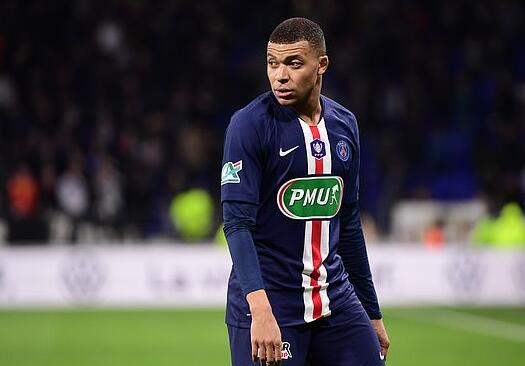 9次扑救力保零封，弗莱肯当选曼城vs勒沃库森全场最佳（狂揽9次扑救零封，弗莱肯加冕曼城对勒沃库森全场最佳）