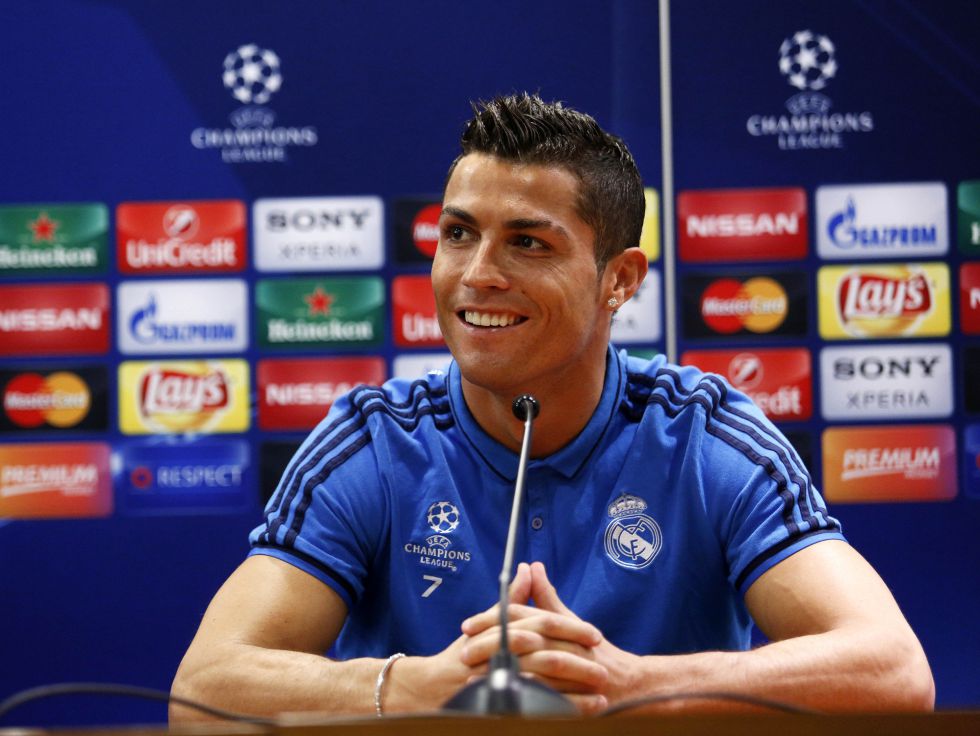 图拉姆：不认为现在踢利物浦我们就占优，每场比赛都是独立的（图拉姆：即便此刻对阵利物浦也谈不上优势，每一场都是全新的较量）